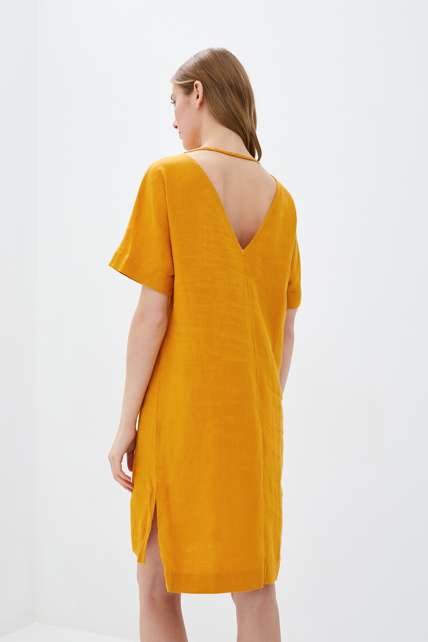 Льняное платье свободного кроя 009 Marigold