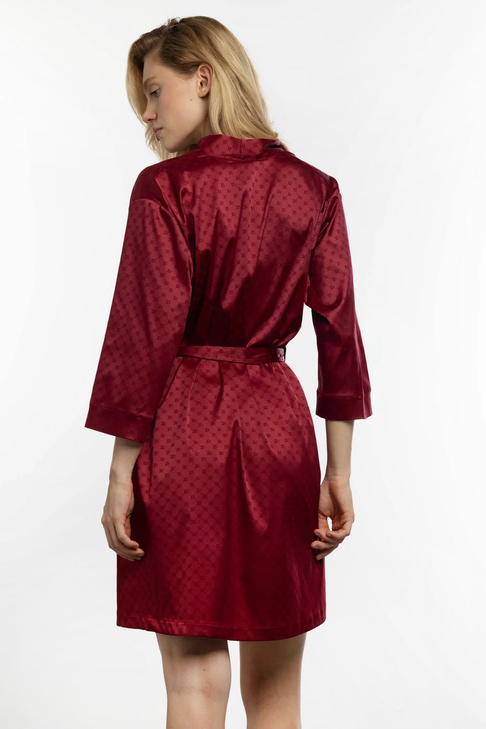 Атласный халат с узором 8249.2 burgundy