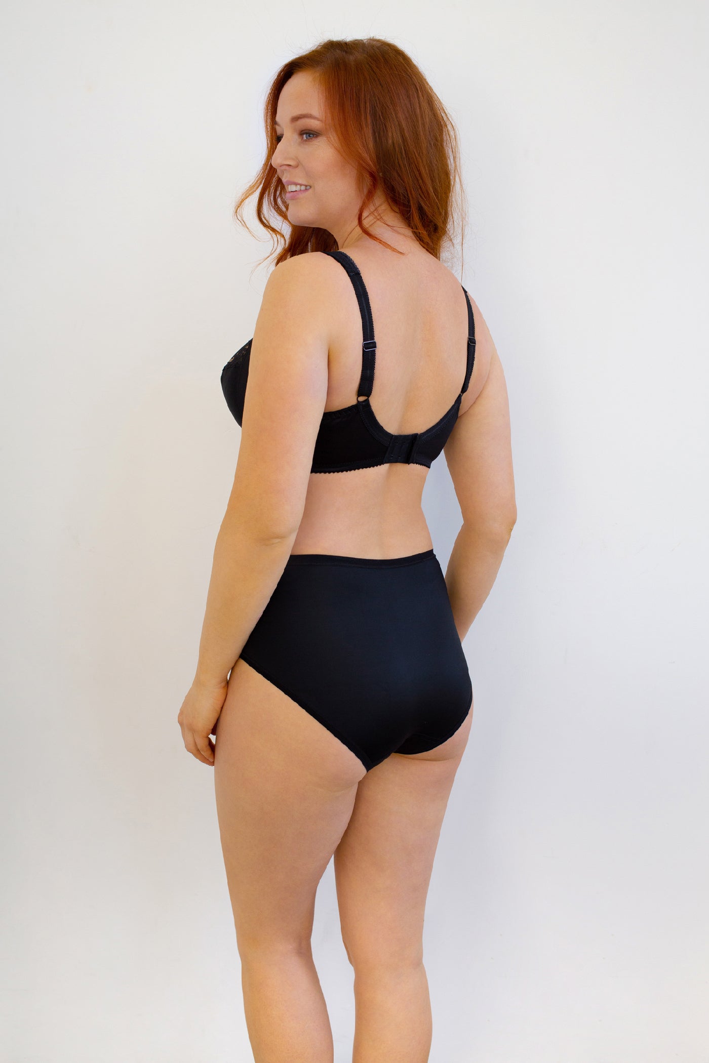 Мягкий бюстгальтер с кружевом 338 Kerri