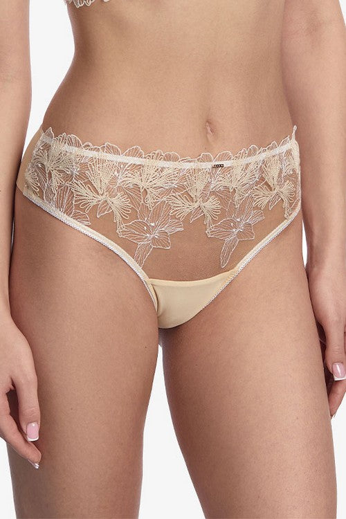 Трусики стринг с вышивкой Этуаль С171 cream