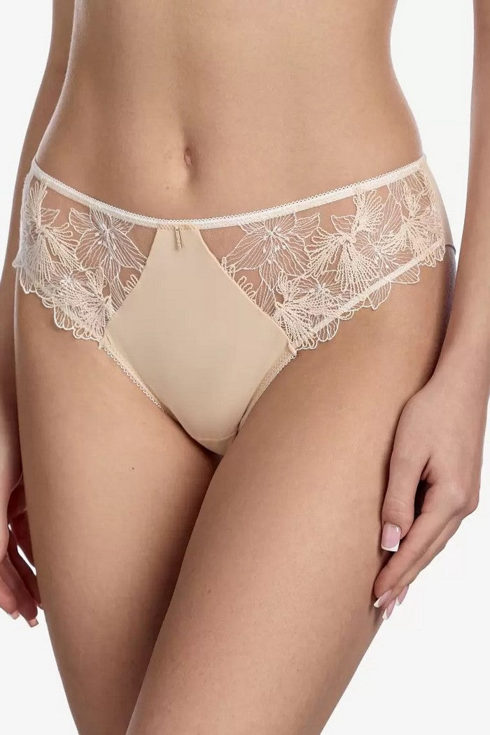 Трусики слип с вышивкой Этуаль Т52 cream