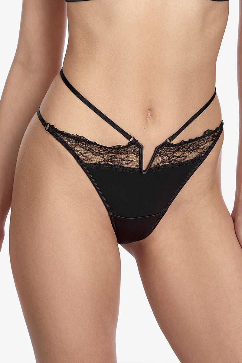 Трусики стринг с ремешками Хот Мун С240 black