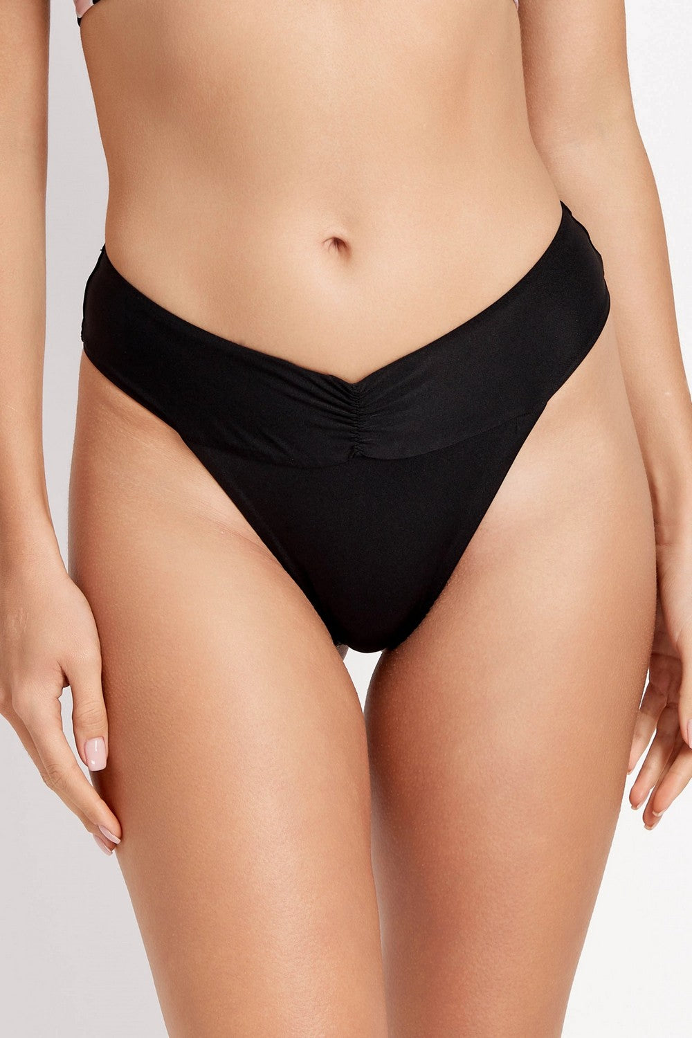 Плавки бразилиана с драпировкой 999-221 black