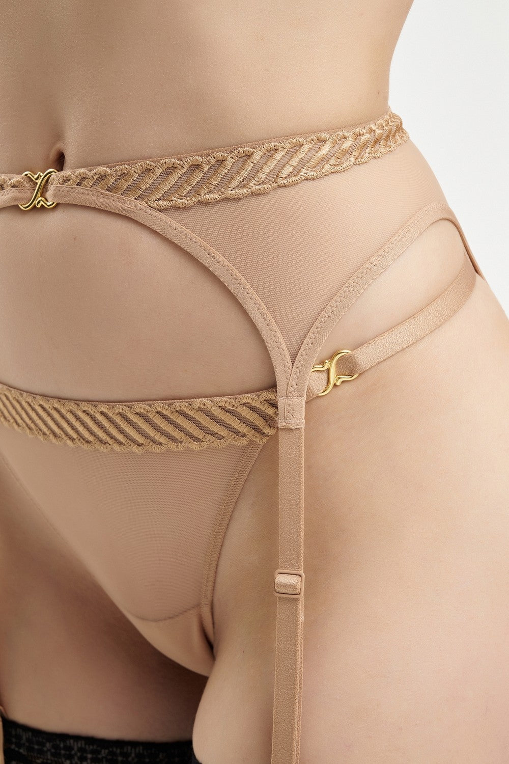 Пояс для чулок из микростки 4M50 Sheer Emotion sand