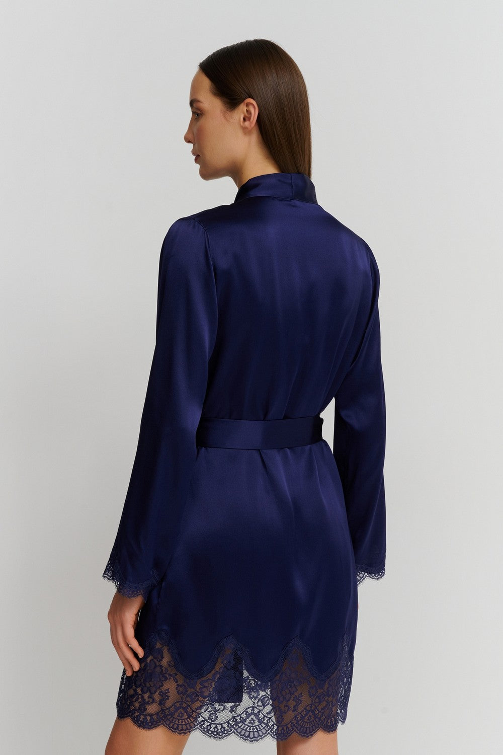Шелковый халат с кружевом QS65 Toi Mon Amour marine