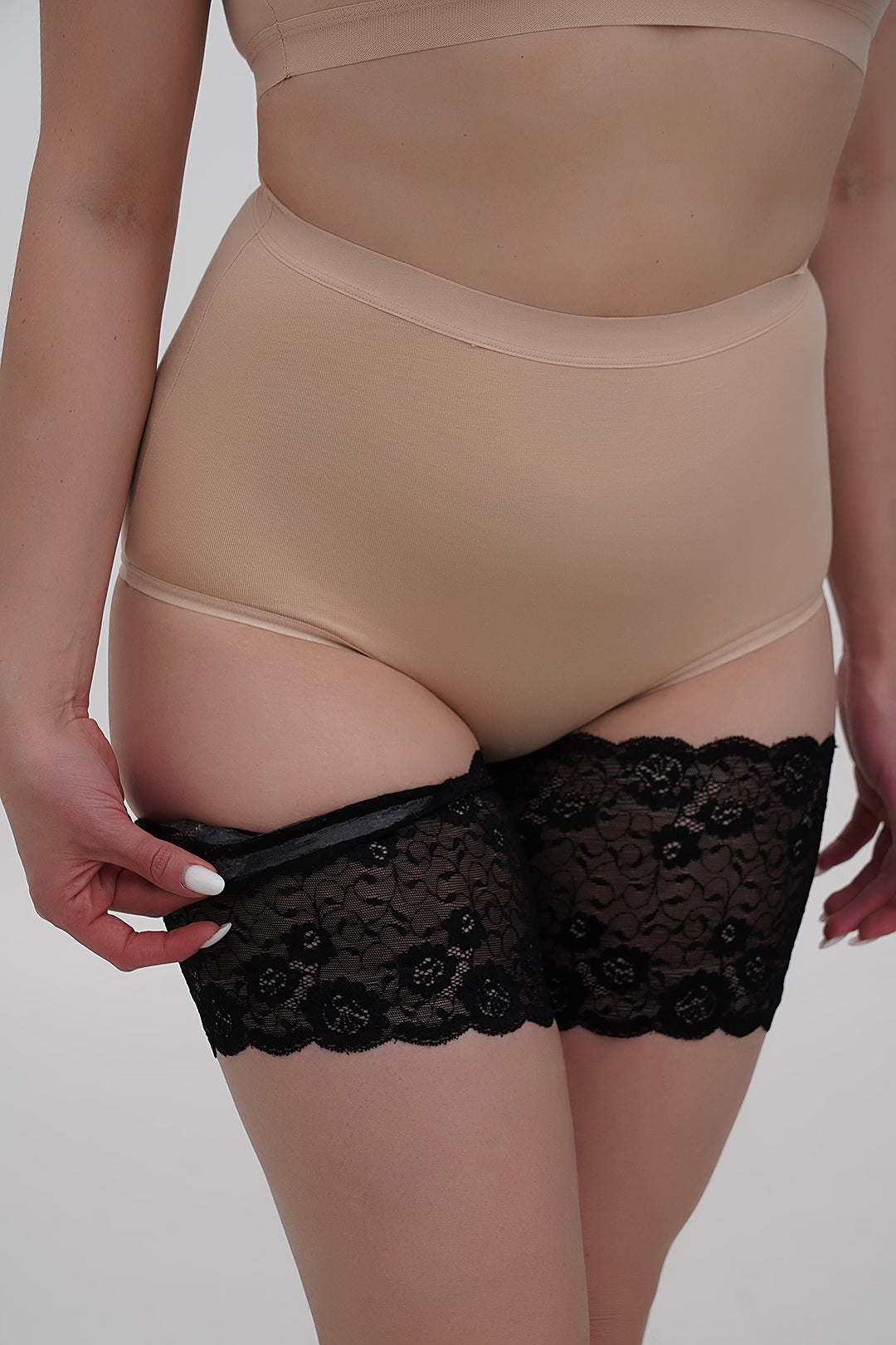 Кружевные бандалетки на бедра Plus size