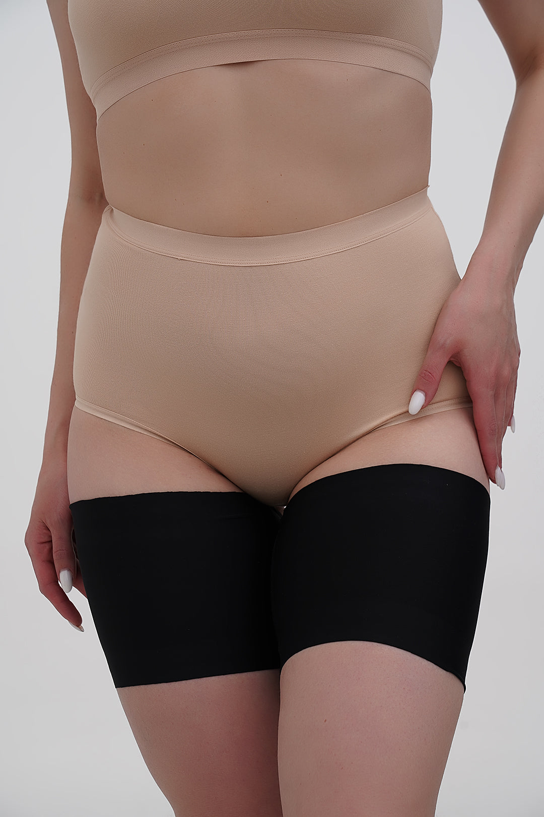 Гладкие бандалетки на бедра Satin