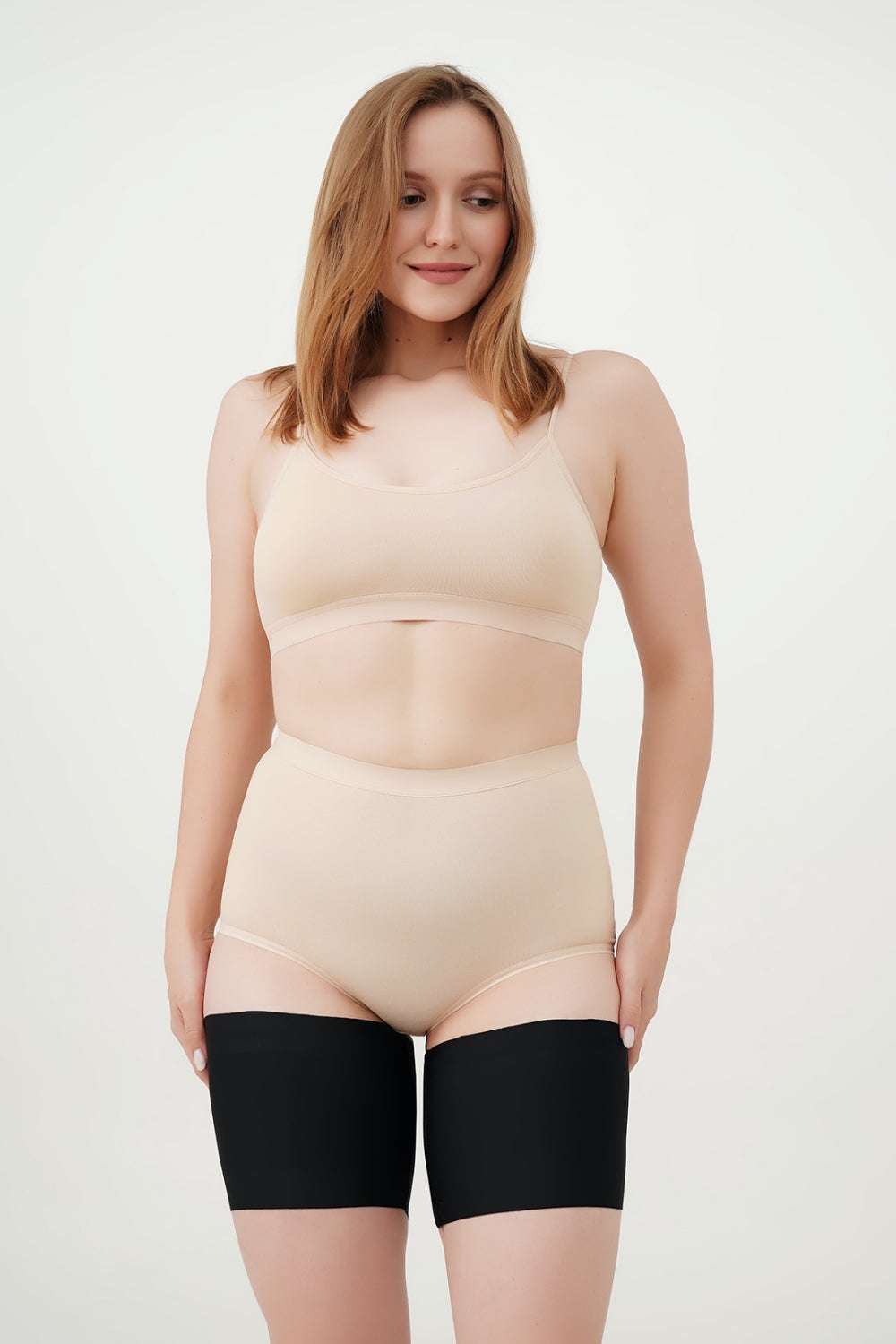 Гладкие бандалетки Corrente