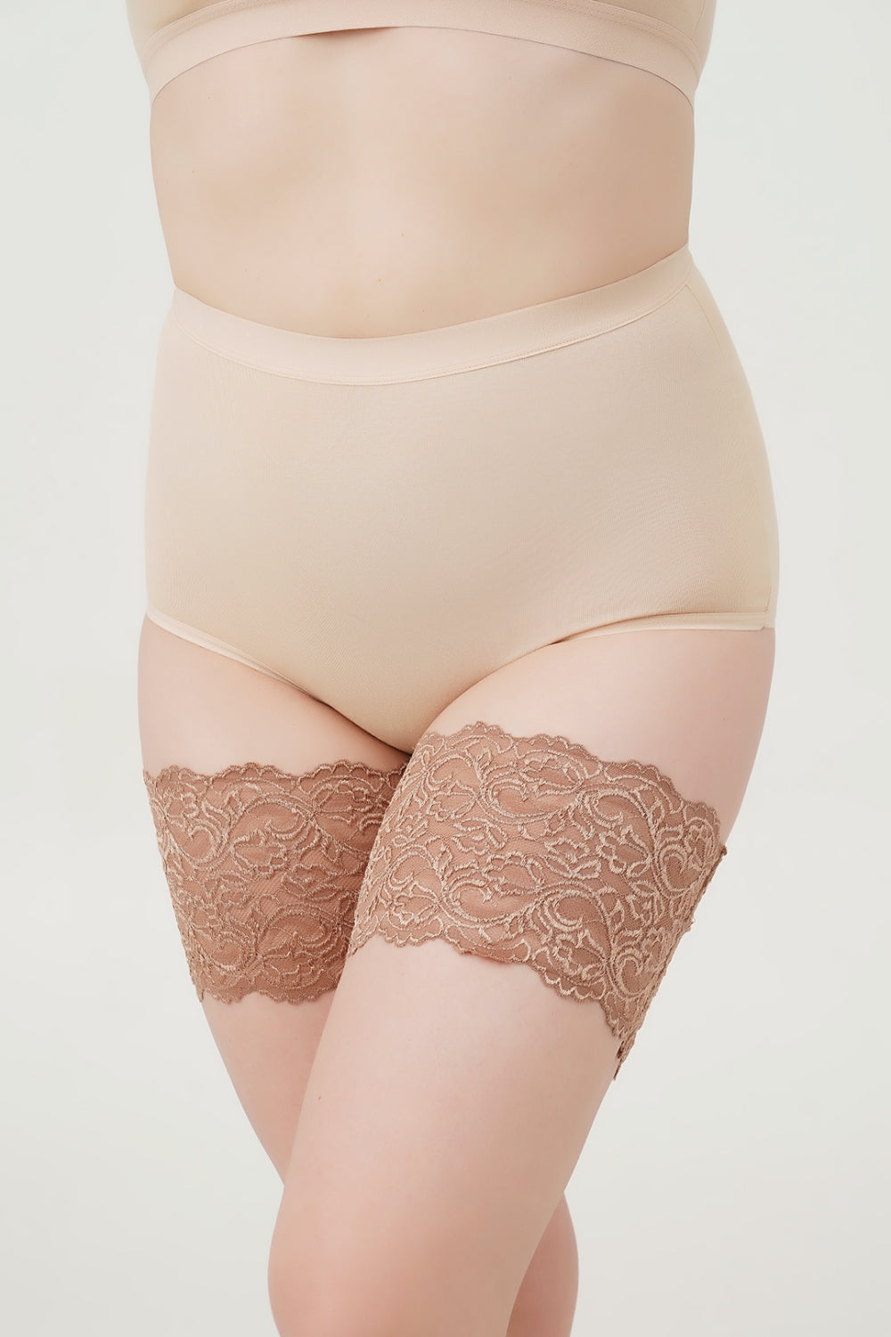 Кружевные бандалетки Corrente