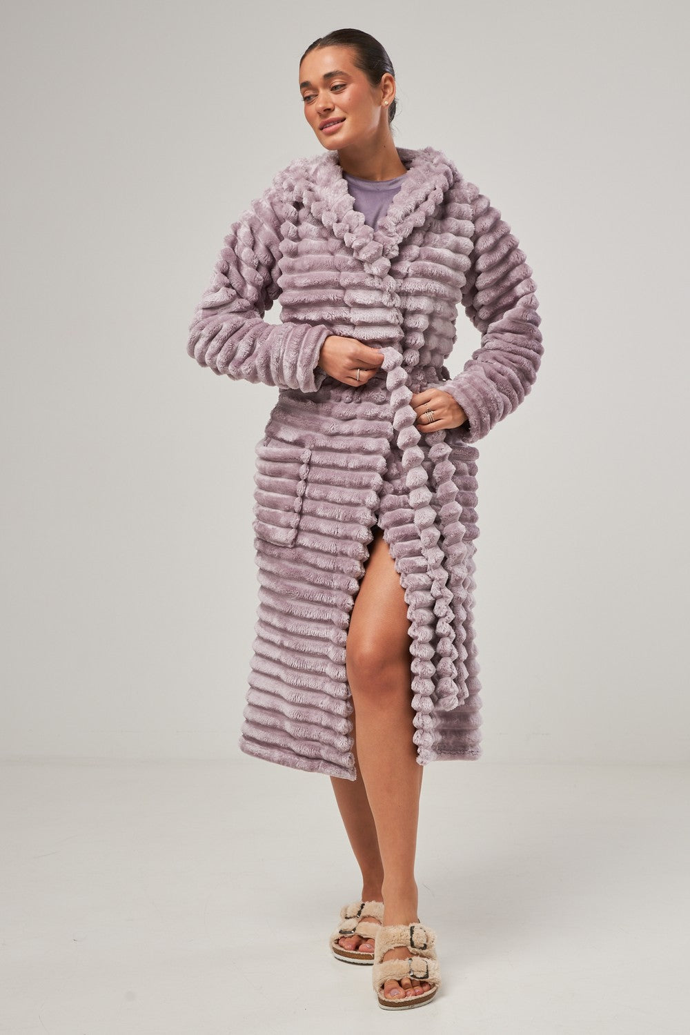 Халат из велсофта с капюшоном 0227/1 light lilac sharpei