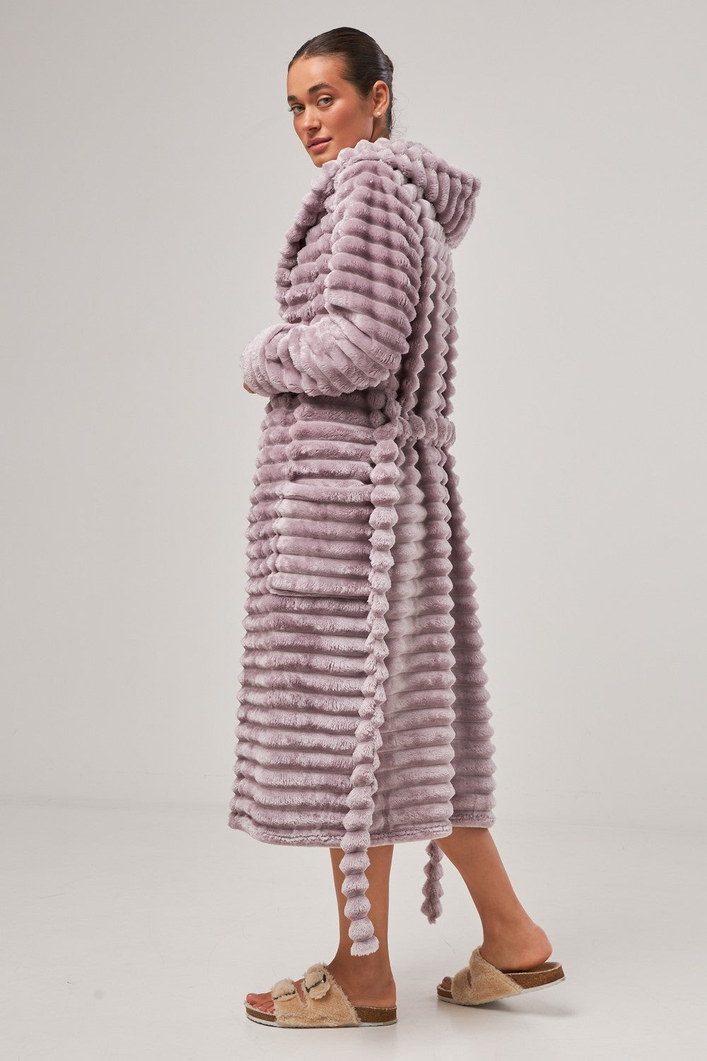 Халат из велсофта с капюшоном 0227/1 light lilac sharpei