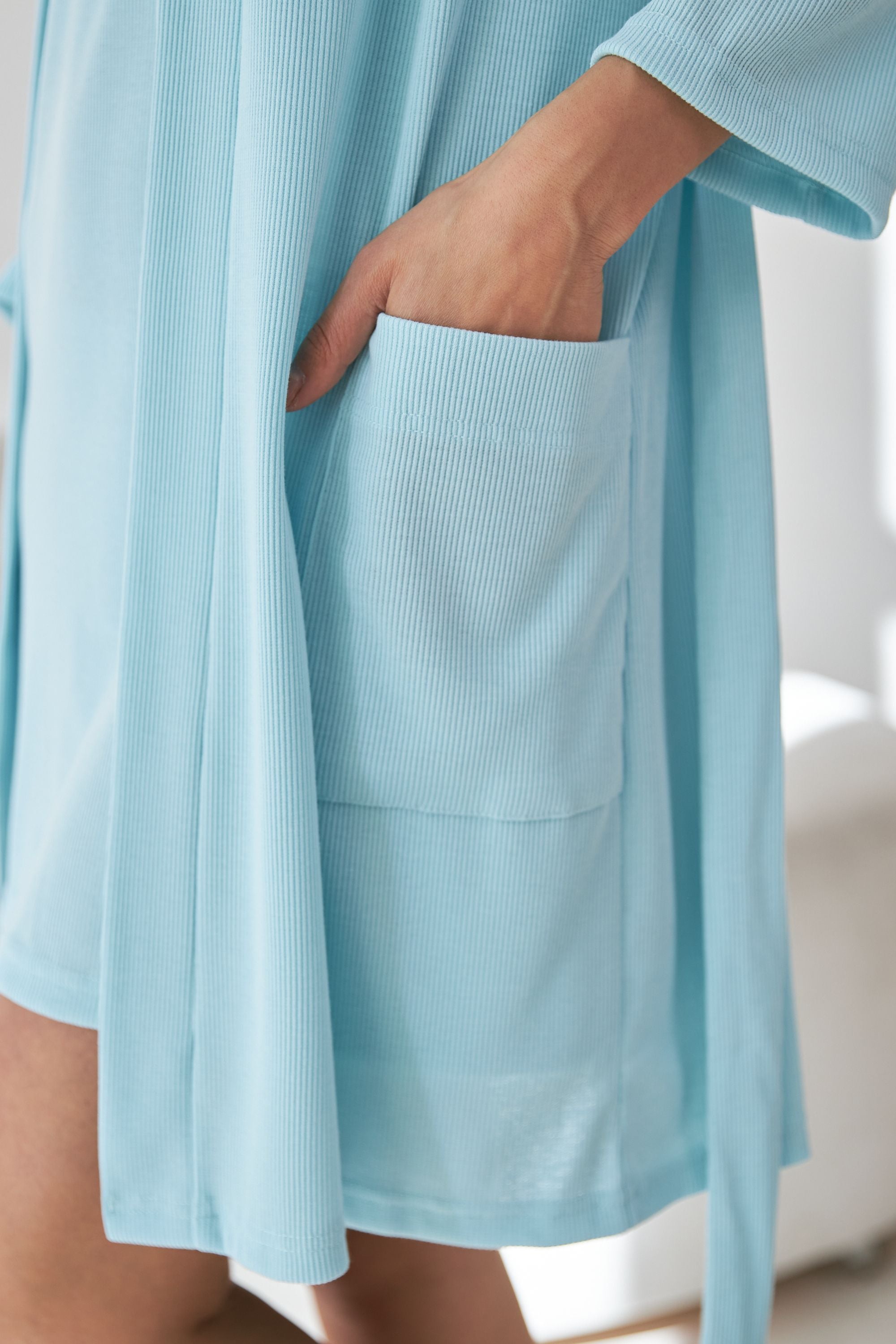 Короткий халат в рубчик 0317 light blue