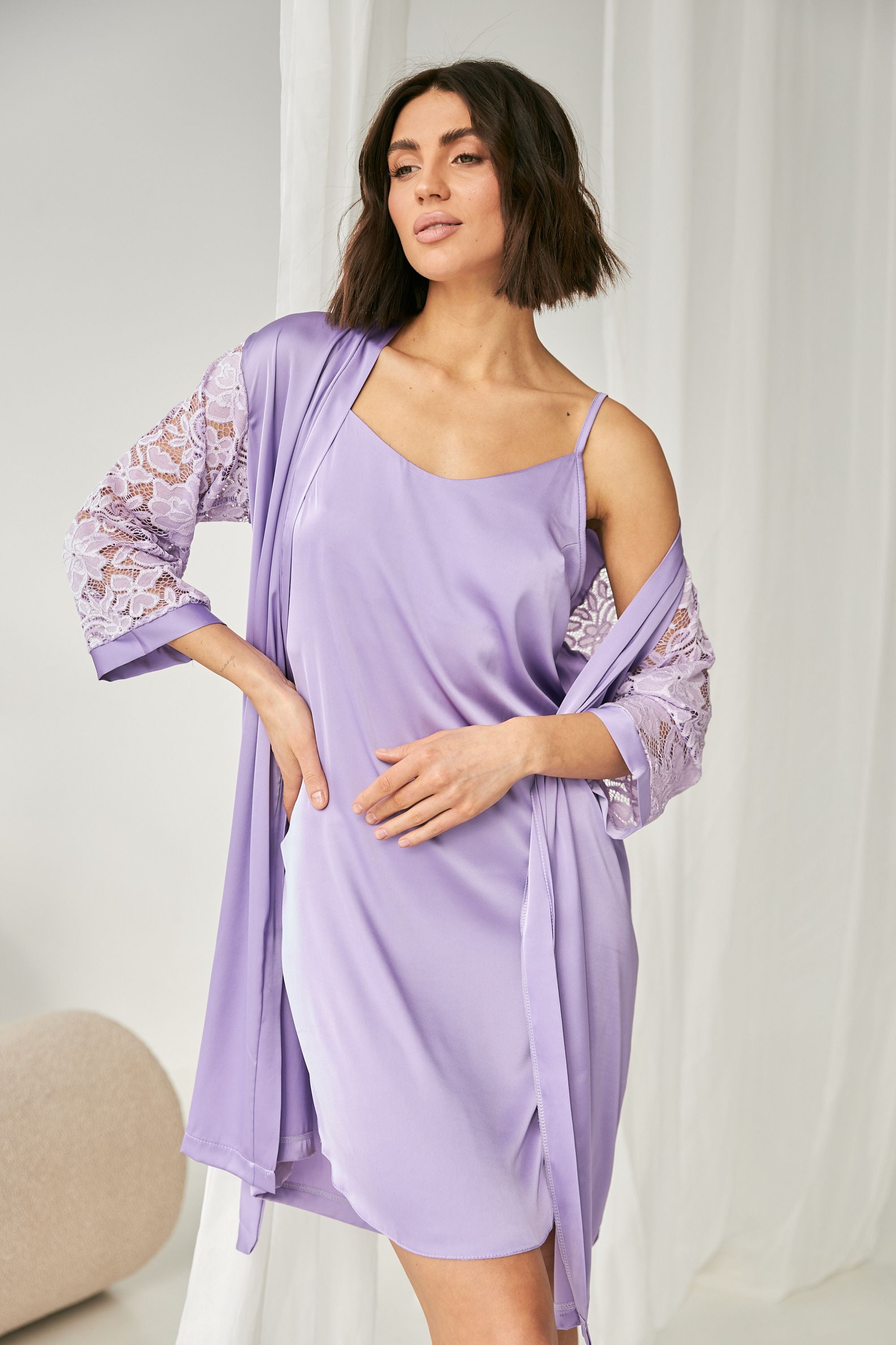 Атласный халат с кружевными рукавами 0337 lilac