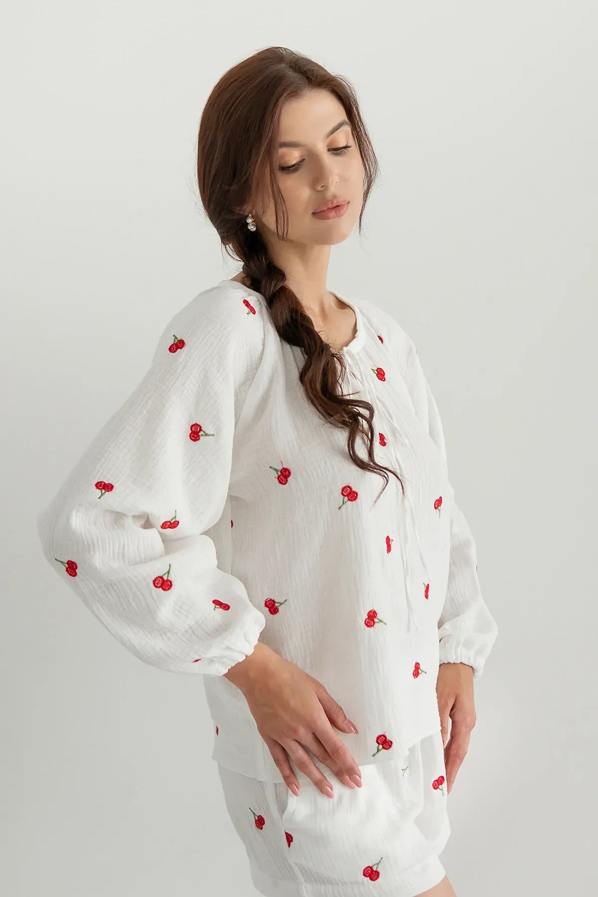 Рубашка из муслина с вышивкой Cherry ML0085-38-60