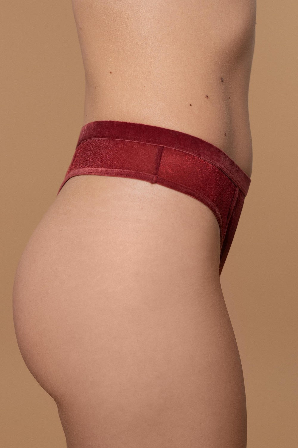 Блестящие трусики стринг SLZ27302302 burgundy