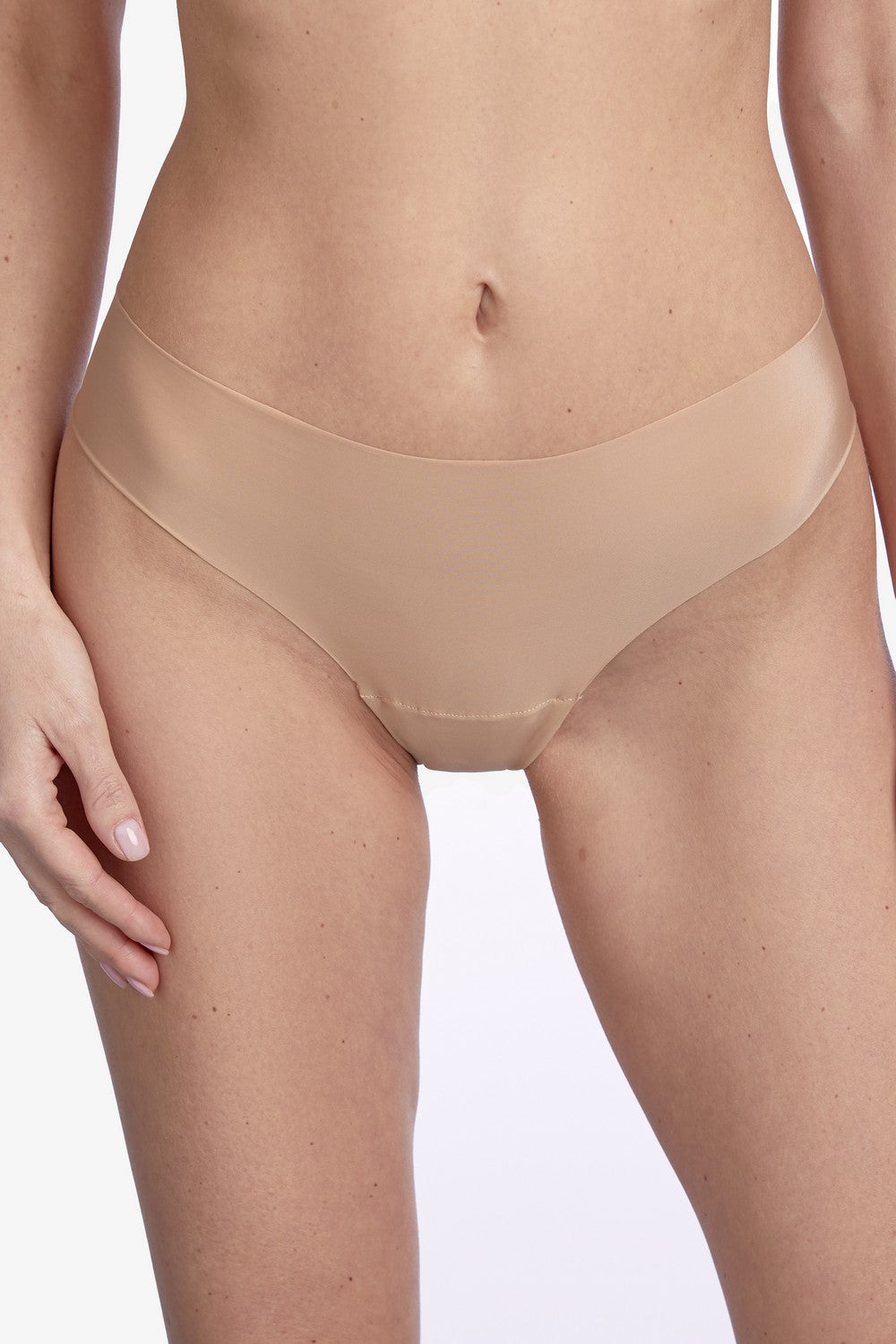 Бесшовные трусики стринг Стрелиция С222 beige