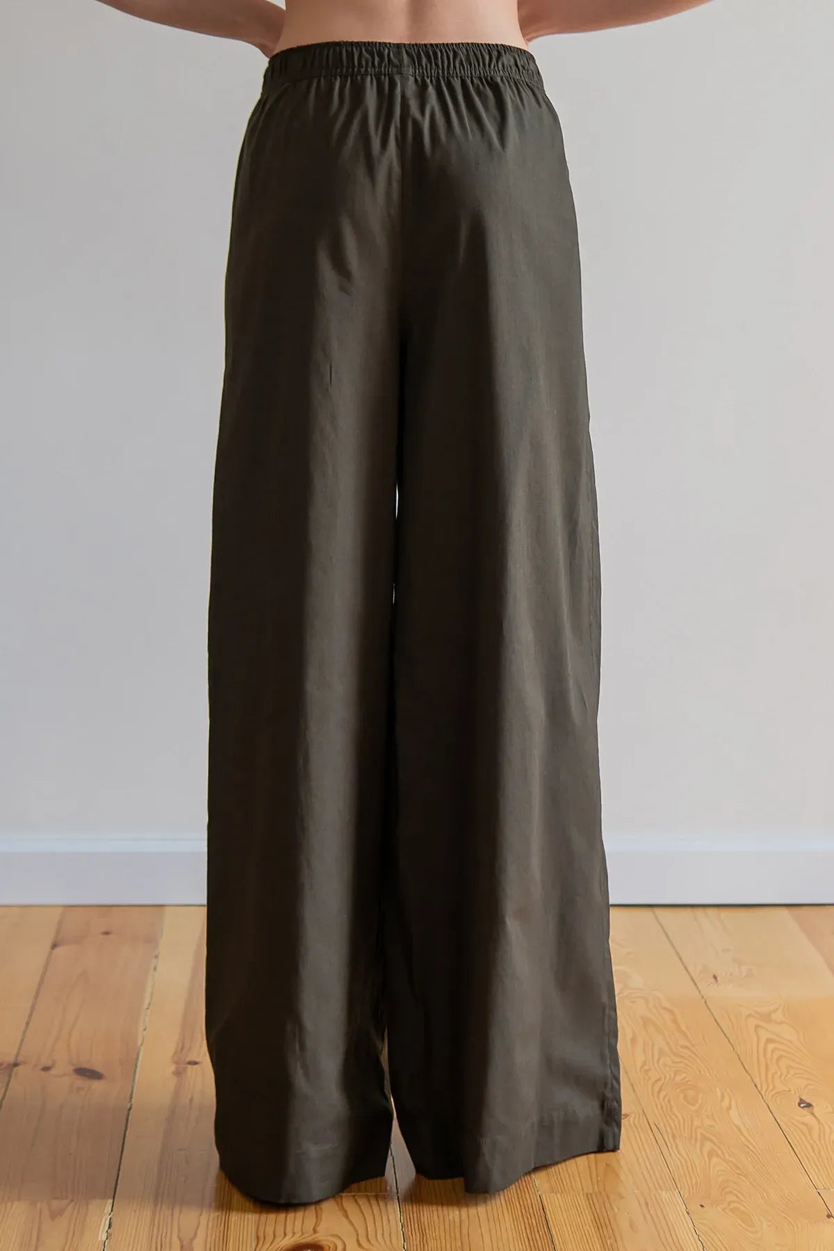 Льняные брюки Military LN0072-15-09