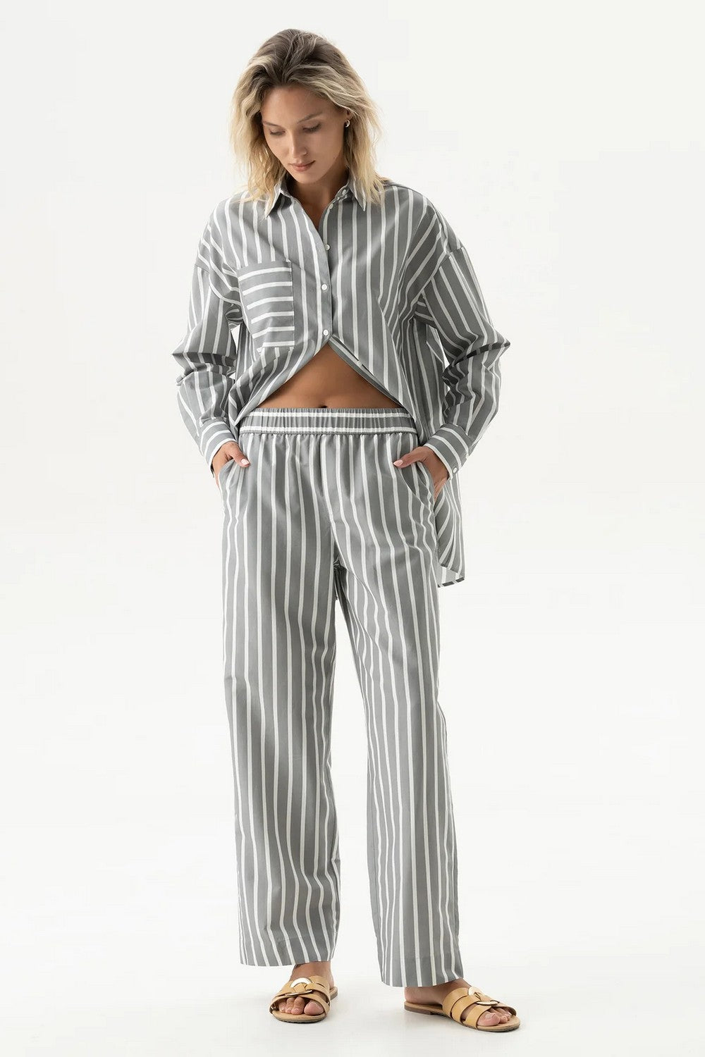 Хлопковые брюки 251204-06 Strapped Cotton quiet gray