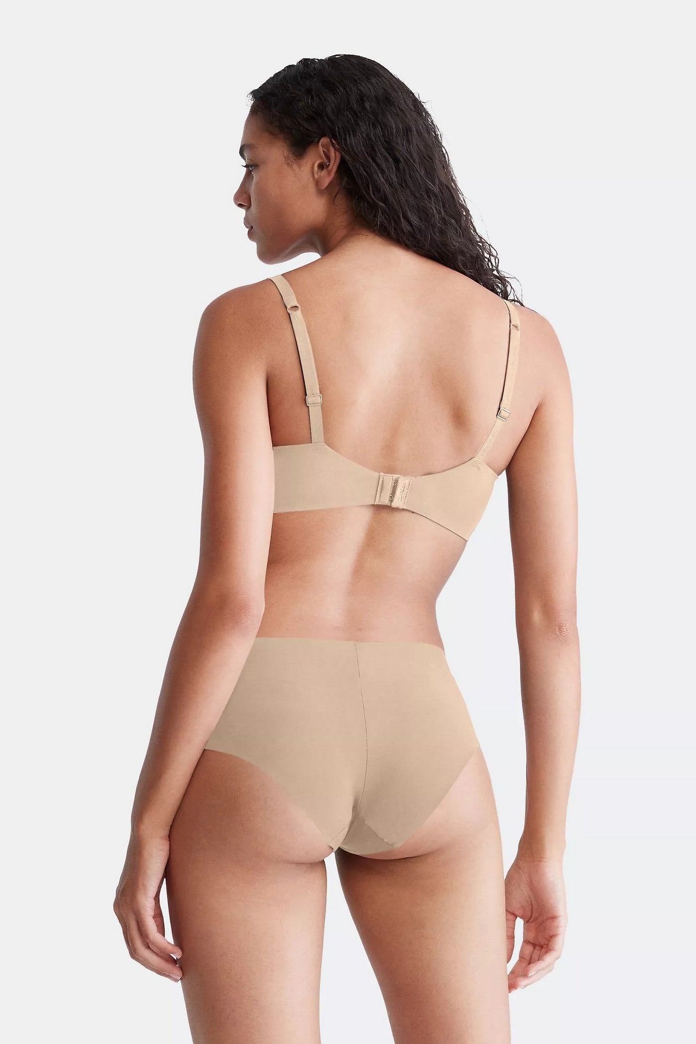 Гладкий бюстгальтер пуш-ап 884164871 beige