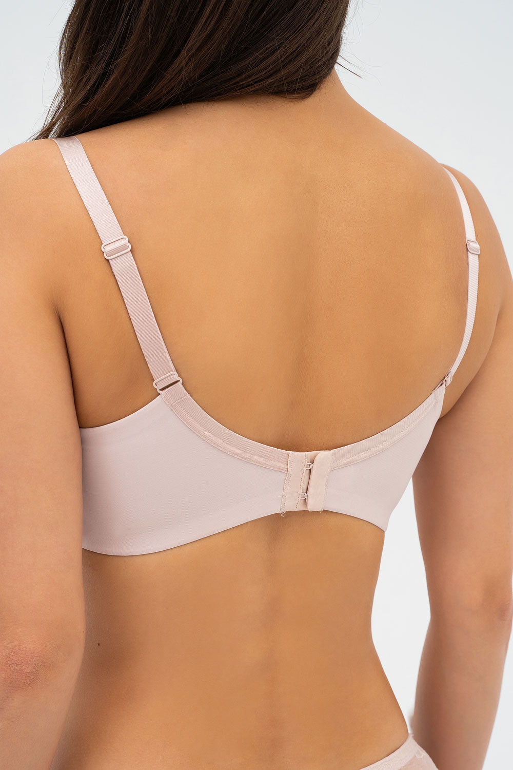 Бюстгальтер минимайзер 001 08 03 Ellen