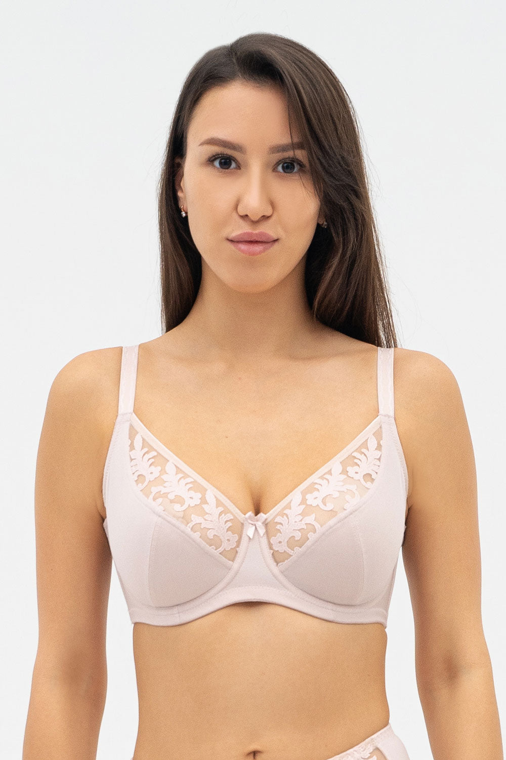 Мягкий бюстгальтер с вышивкой 006 15 03 Martina