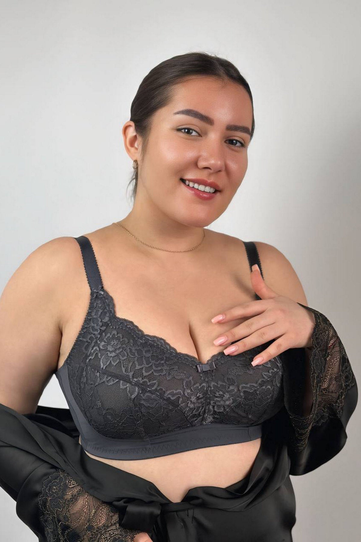 Мягкий бюстгальтер Everyday 72F25 без косточек anthracit
