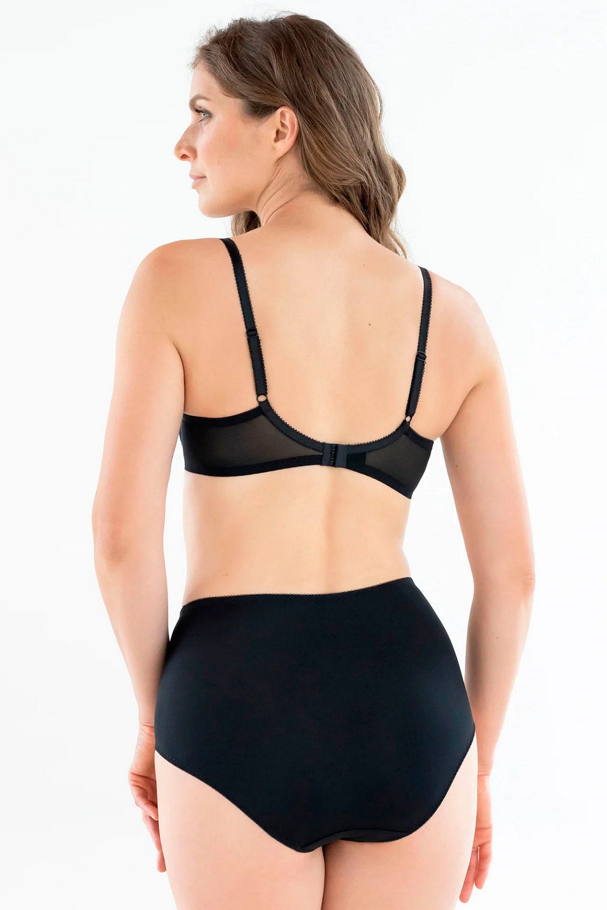 Напівдубльований бюстгальтер Everyday 72F40 black