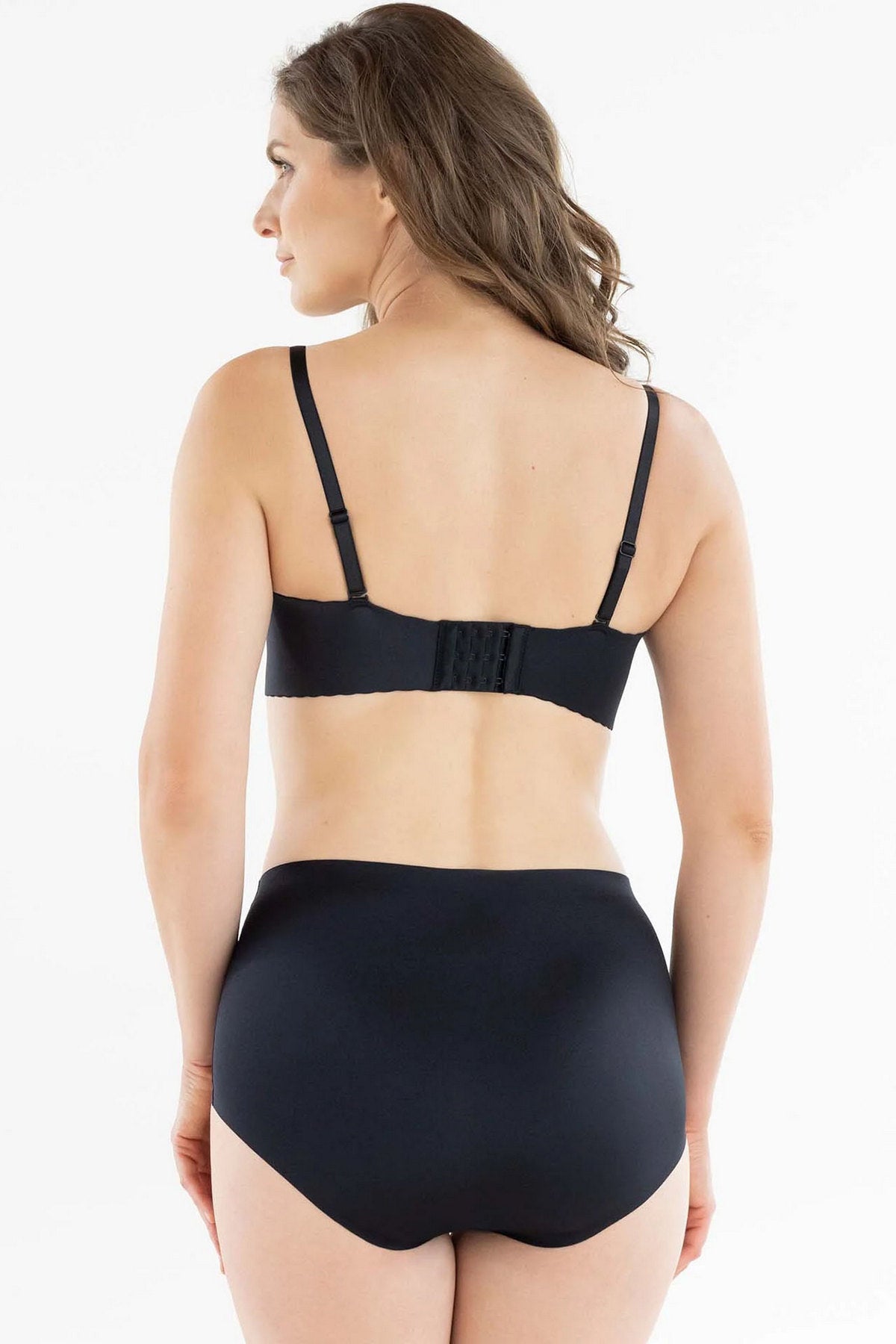 Бесшовный бюстгальтер Invisible Seamless 77D30 black