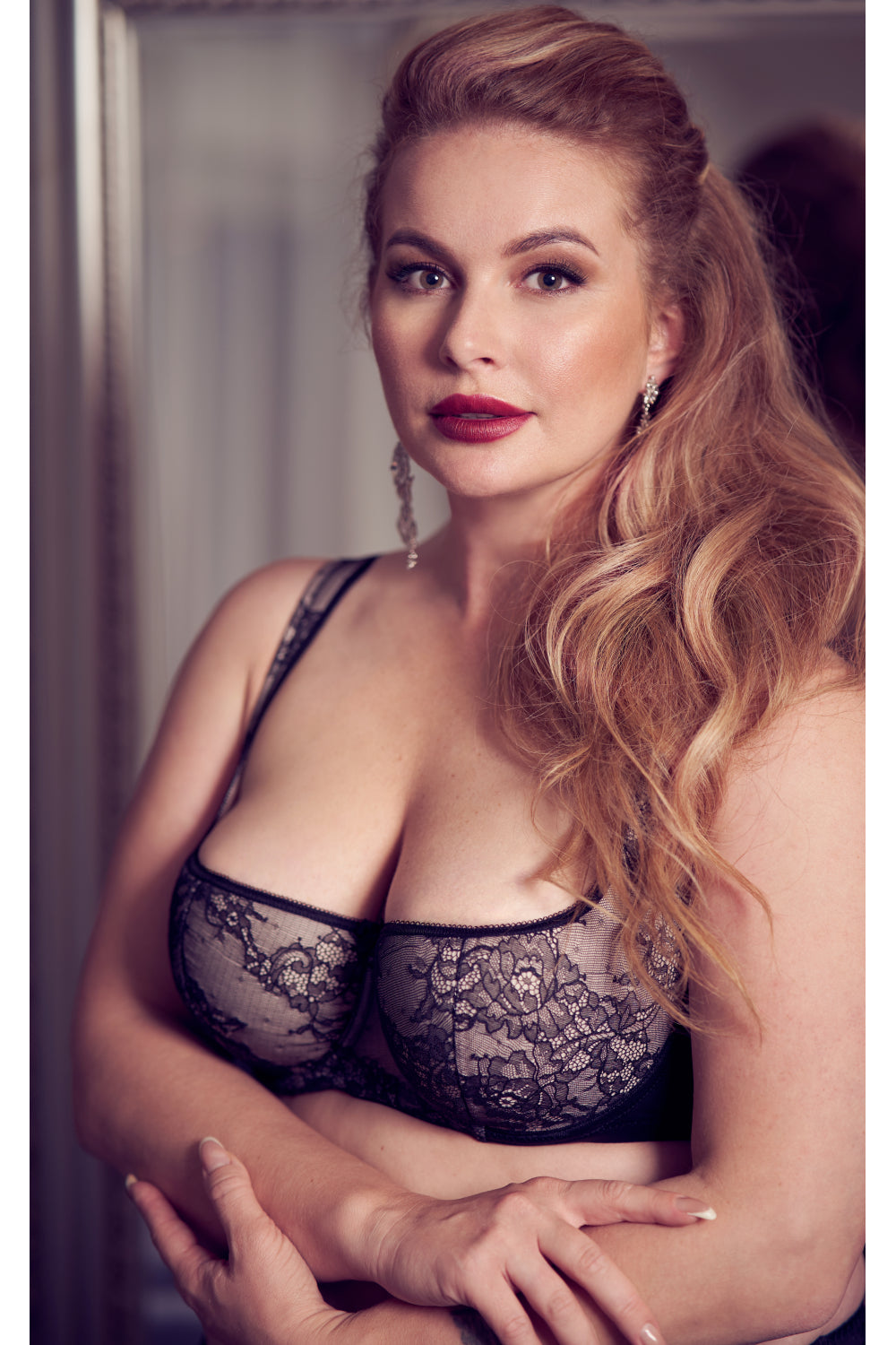 Бюстгальтер с плотными чашками 508-186 black/peony