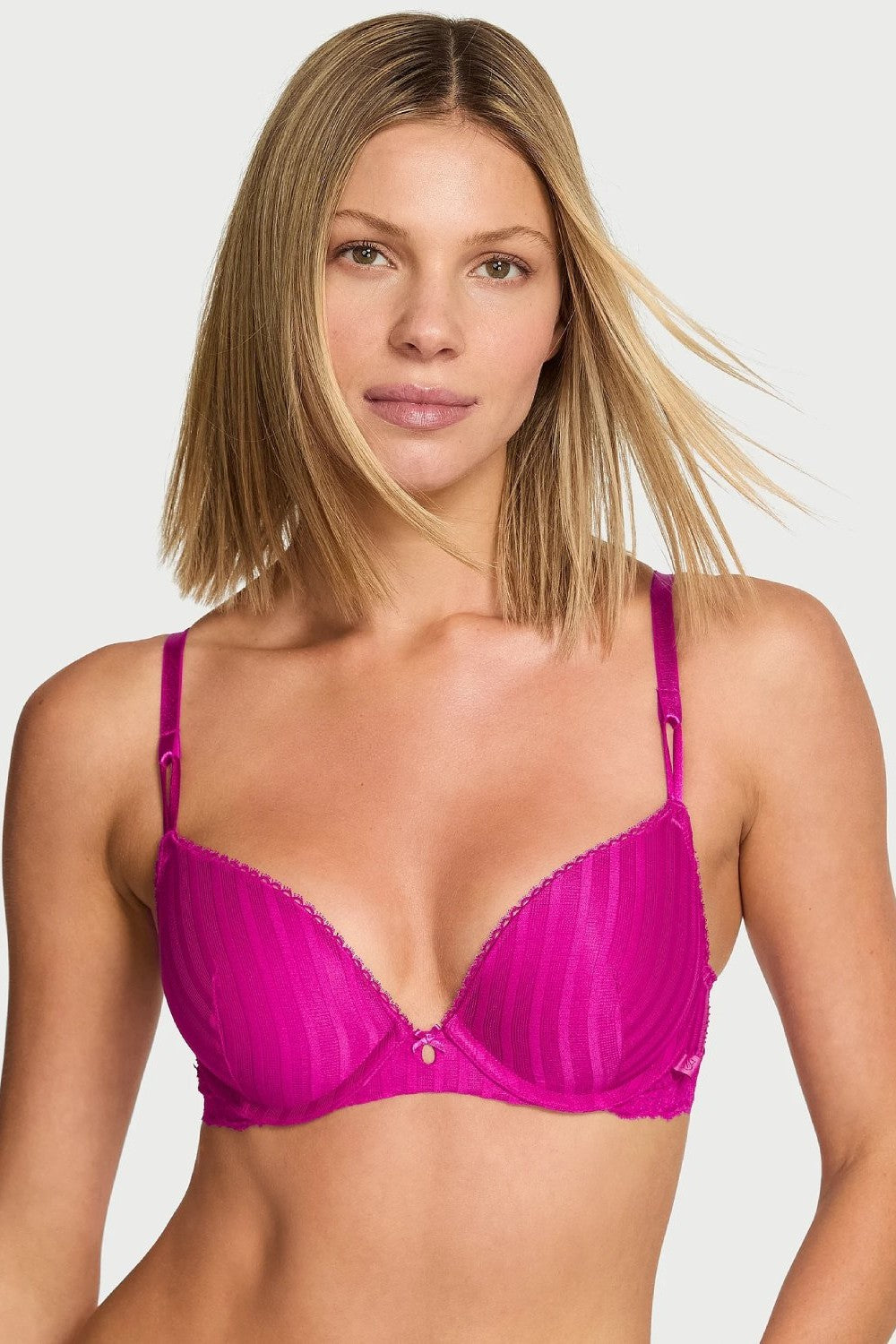 Бюстгальтер пуш-ап 95773349 pink Victoria`s Secret