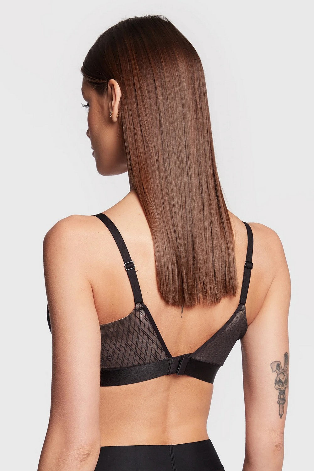 Бюстгальтер с мягкой чашкой 11N8 Smooth Lines black beige