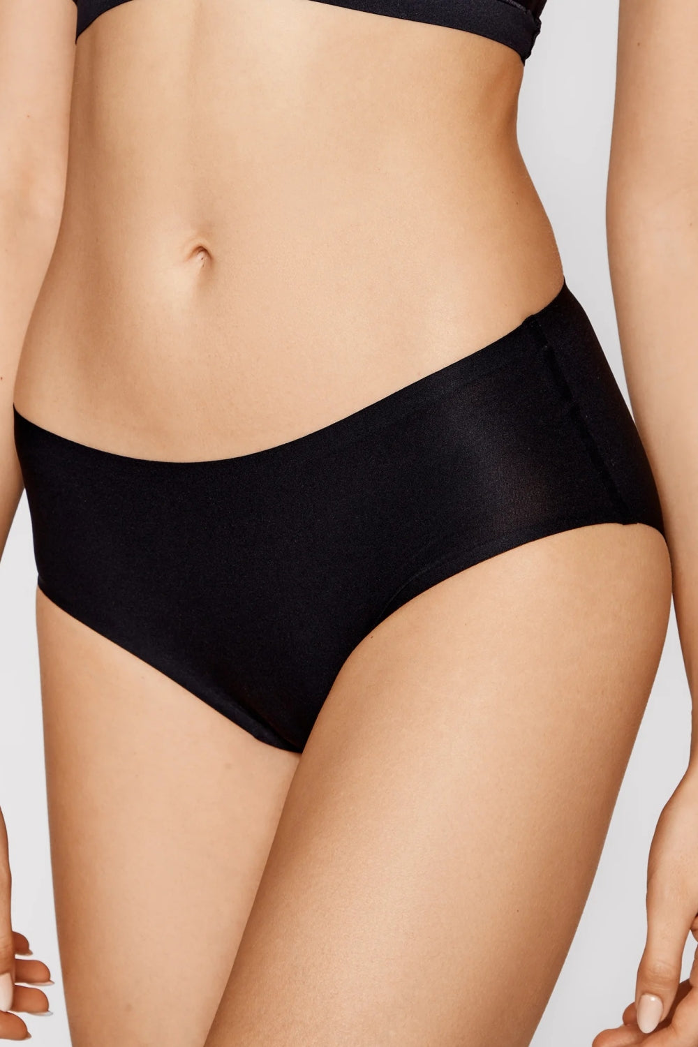 Бесшовные шортики 2644 Soft stretch black