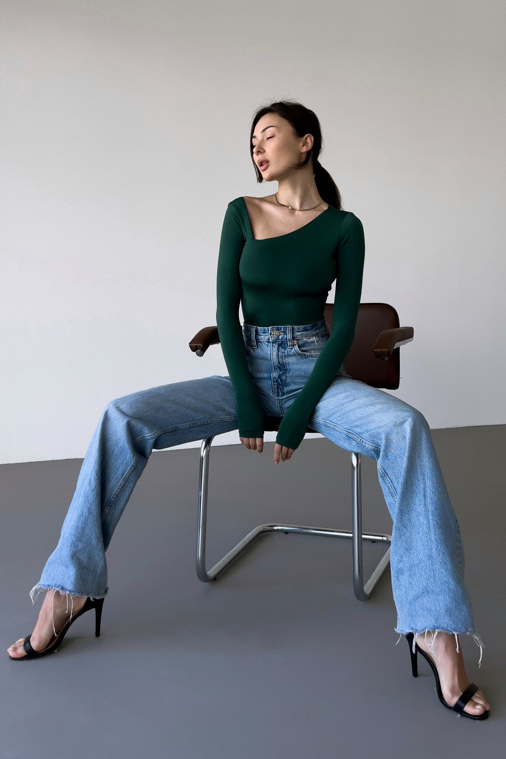 Боди из микронейлона AW22625/30 Model A green