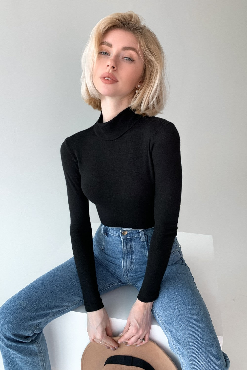 Трикотажный боди-гольф Emily GH20608/1 black