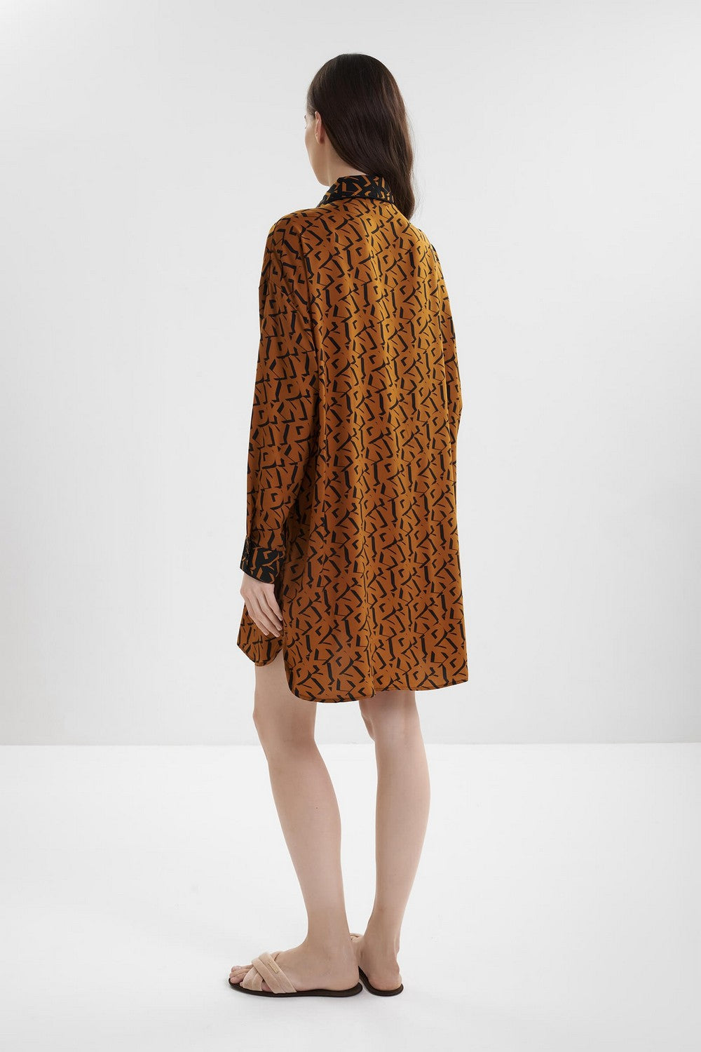 Нічна сорочка з логотипом YI30081 brown