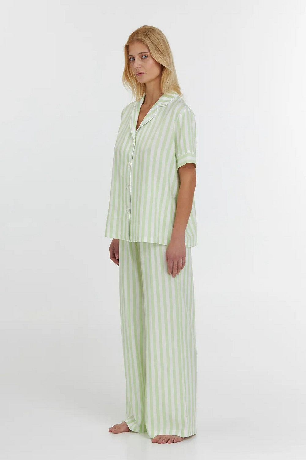 Піжама зі штанами на гудзиках LPB 5388/01/03 Lime Cream green