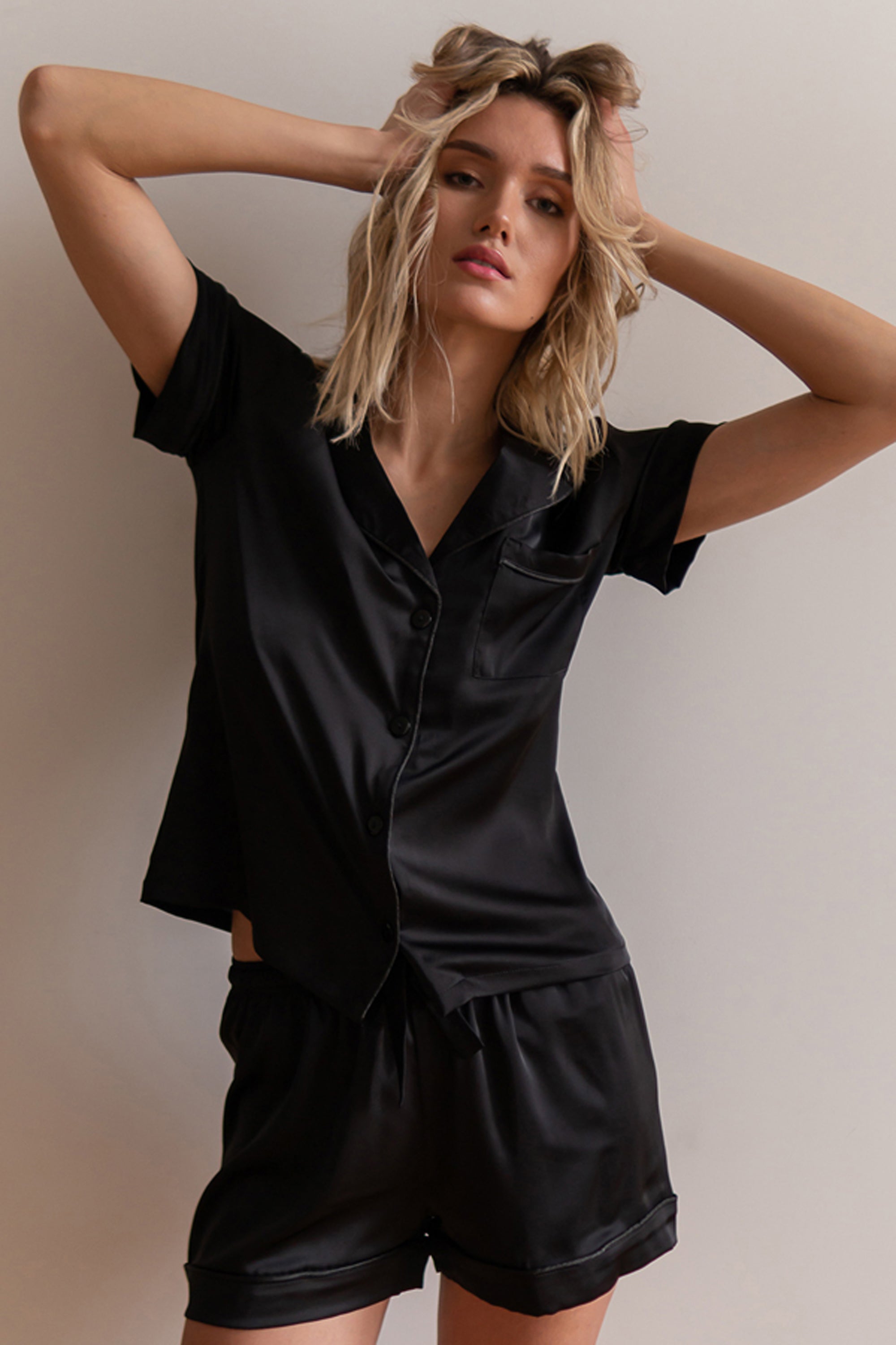 Шелковая пижама на пуговицах Onyx SH0008-18-58