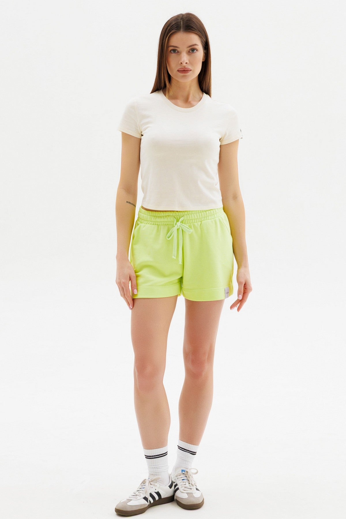 Укорочена футболка 1795/12046