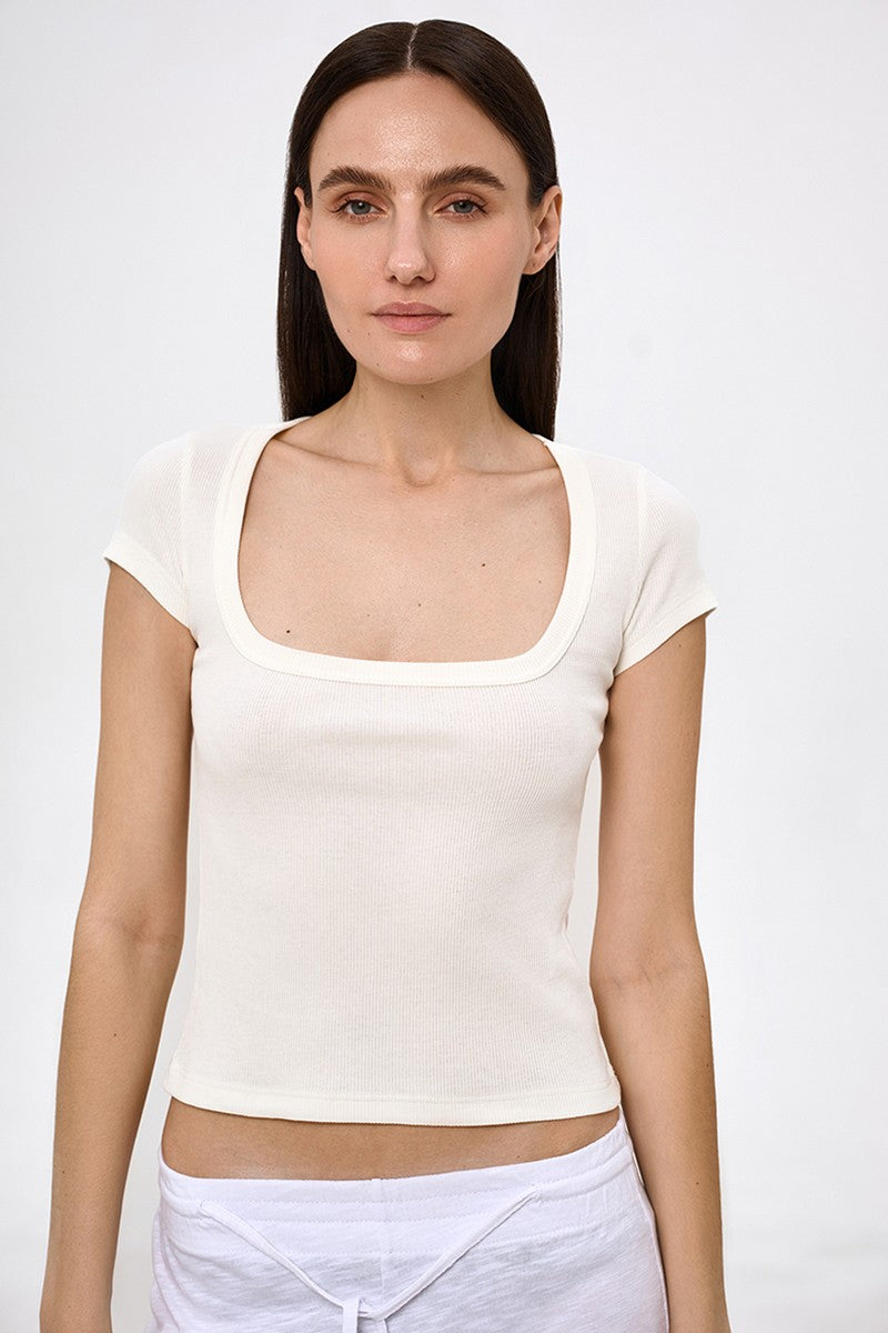 Футболка в рубчик L039r Biti milk