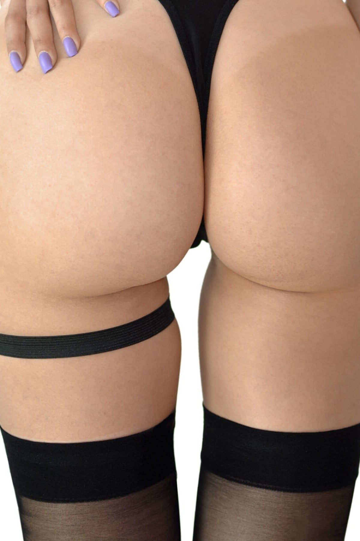 Гартер на ногу с шипами Amber black