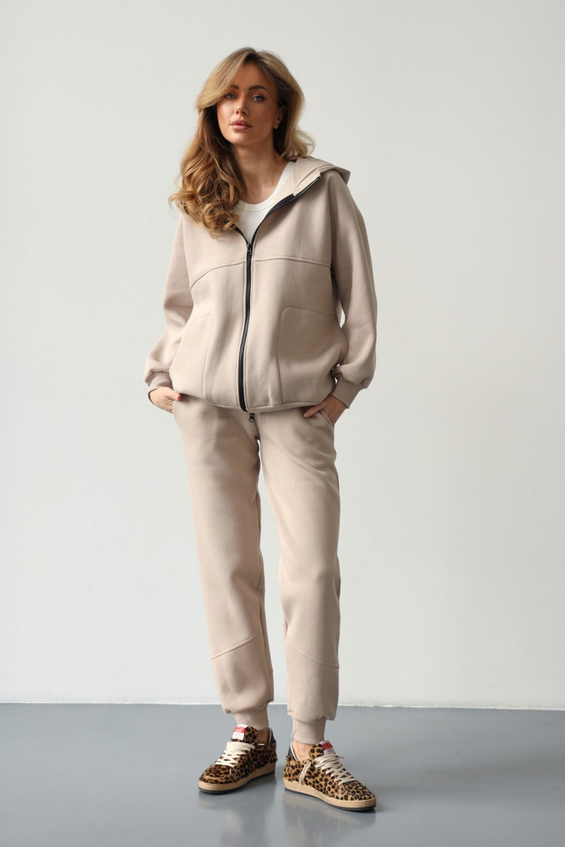 Утепленный хлопковый костюм 24019 beige