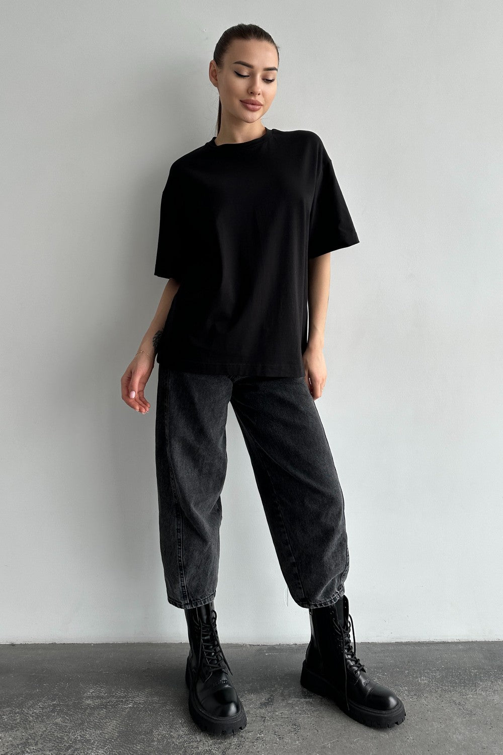 Хлопковая футболка оверсайз 24042 black
