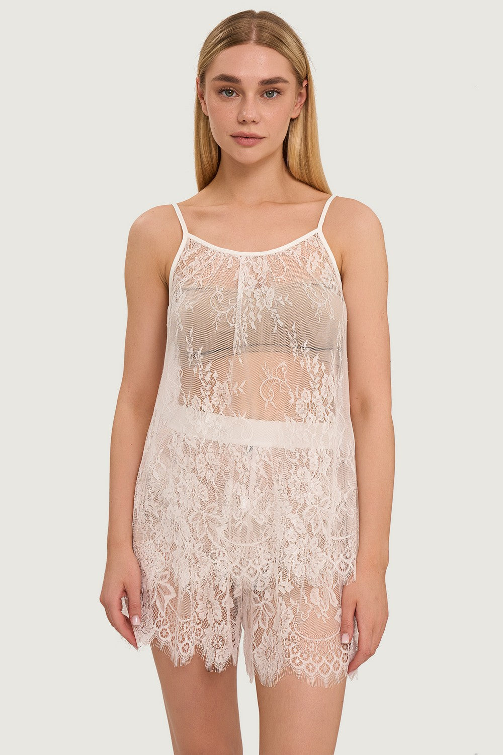 Гипюровый комплект с шортами 24059 white