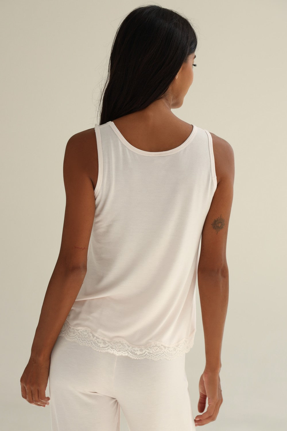 Пижамная майка с кружевом 24087 cream