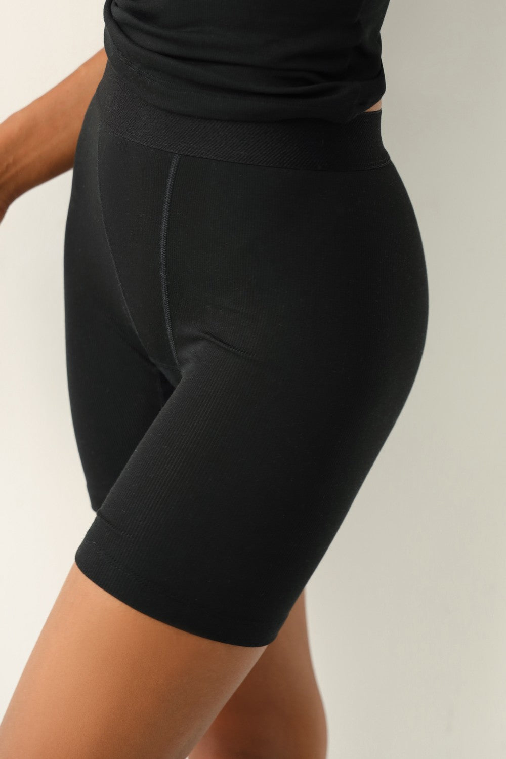 Велосипедки в рубчик 24108 black