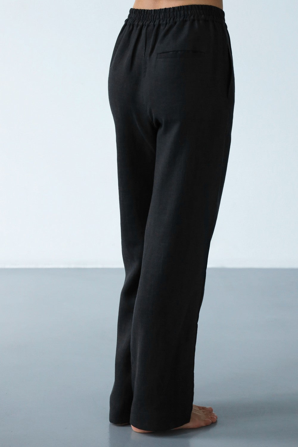 Лляні штани з кишенями 24129 black