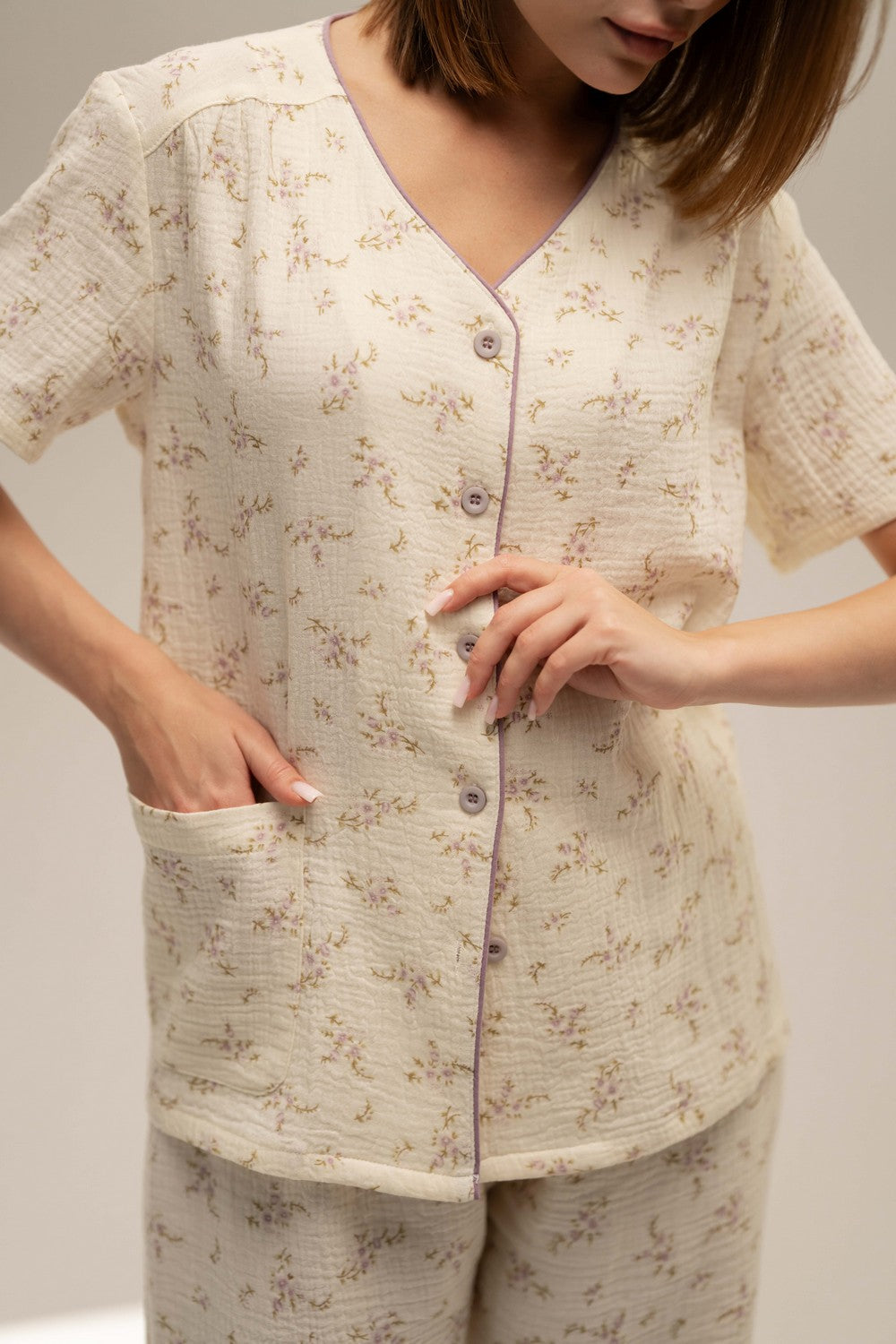 Муслінова піжама з квітами 25061