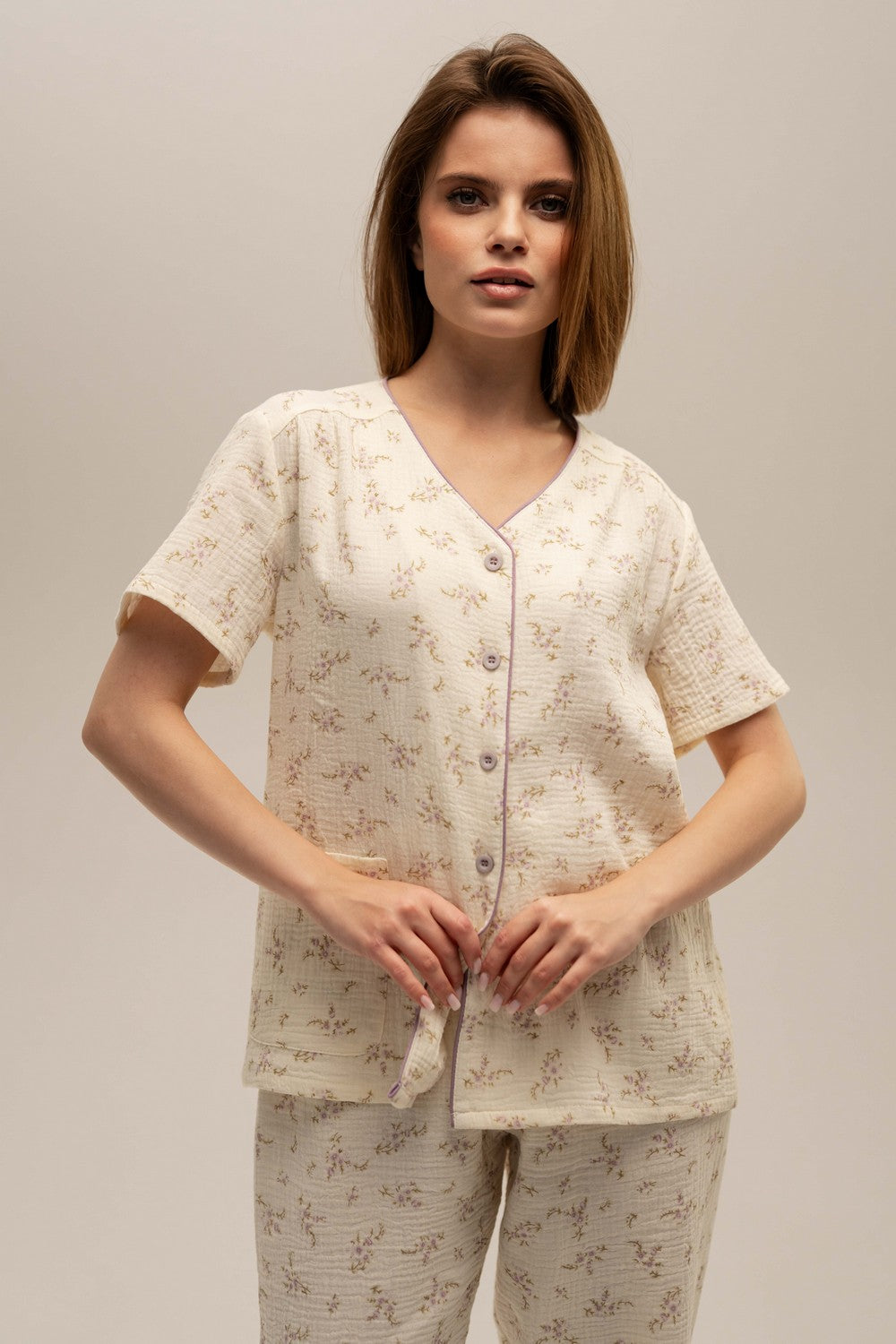 Муслінова піжама з квітами 25061