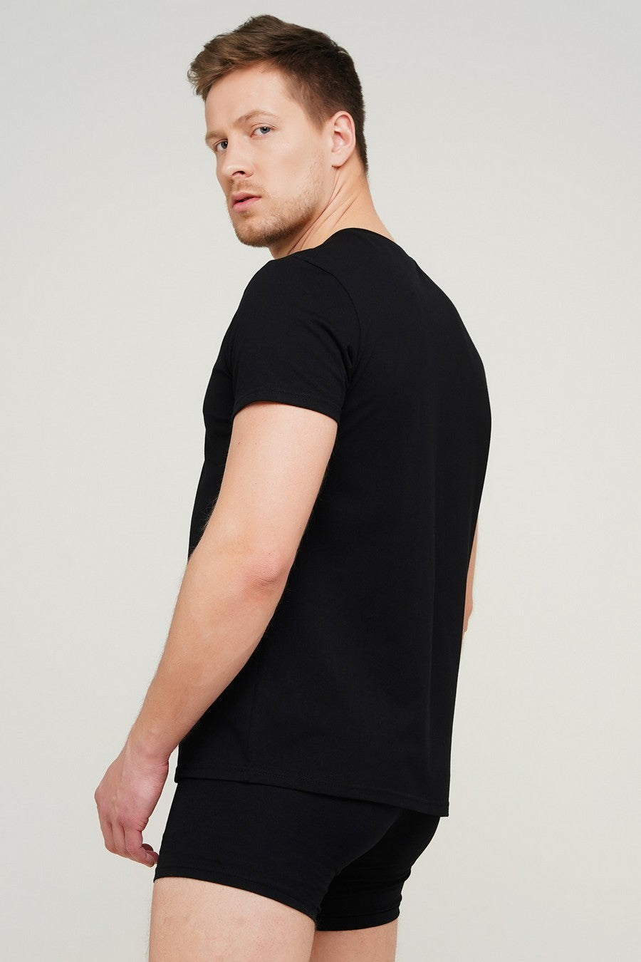 Чоловіча бавовняна футболка Adam 49/409/010 UP-00000075 black