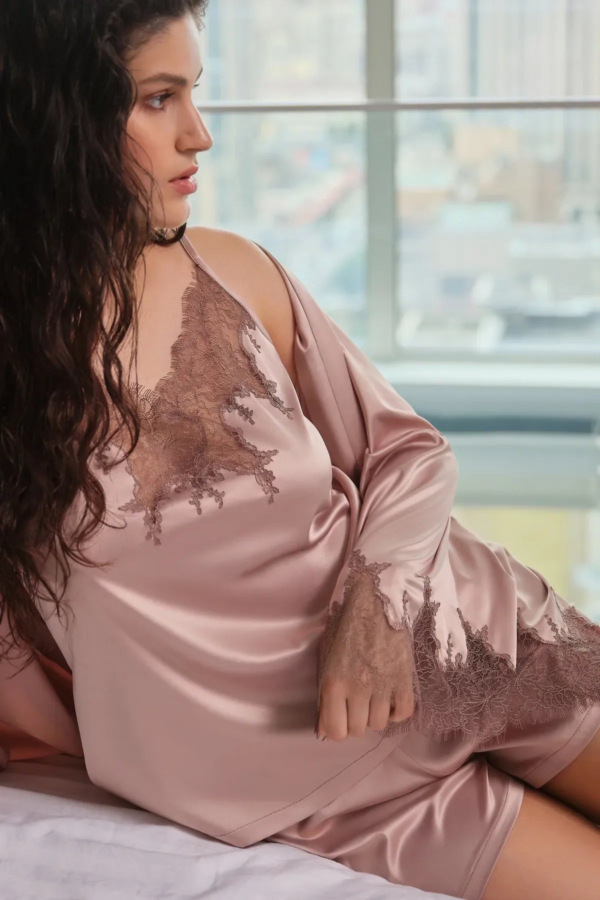 Халат с кружевом S03406 rose beige